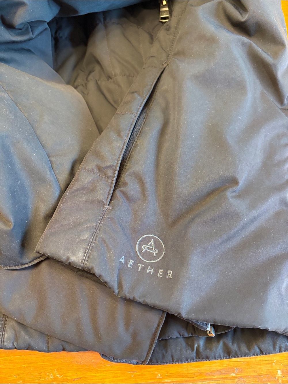 Aether Puffer Jacket - Picture 5 of 8